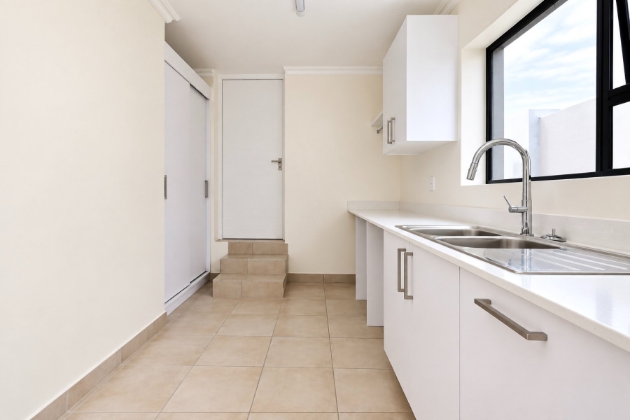 3 Bedroom Property for Sale in Le Grand Golf Estate Western Cape